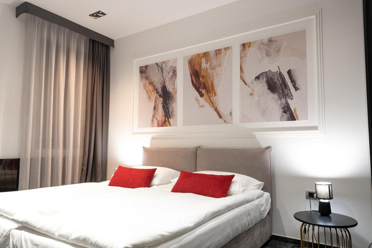 Savoy Residence Osijek Bagian luar foto